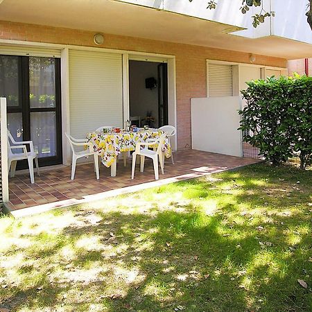 Apartment Gemini Con Piscina Бибионе Номер фото